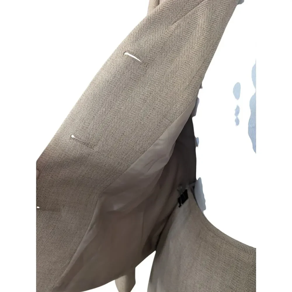 NWOT! LE SUIT! WARM BEIGE TEXTURE STRIPED, 2 PC PLEATED SKIRT & JACKET SUIT! 4P
